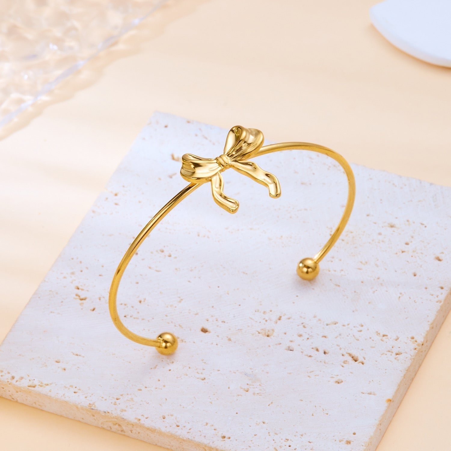 Twirl n Tie Bow Bracelet