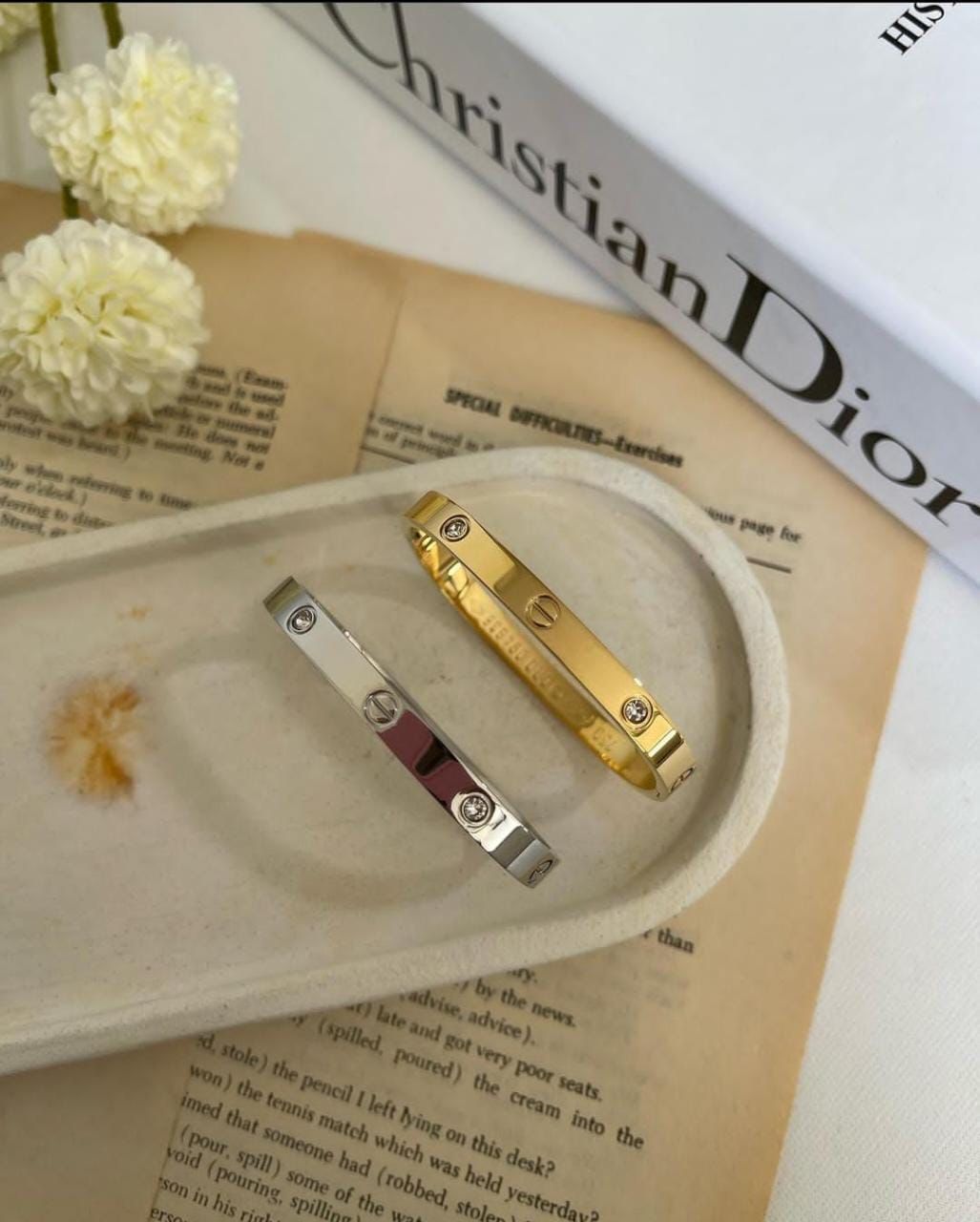 Luxury golden bracelet