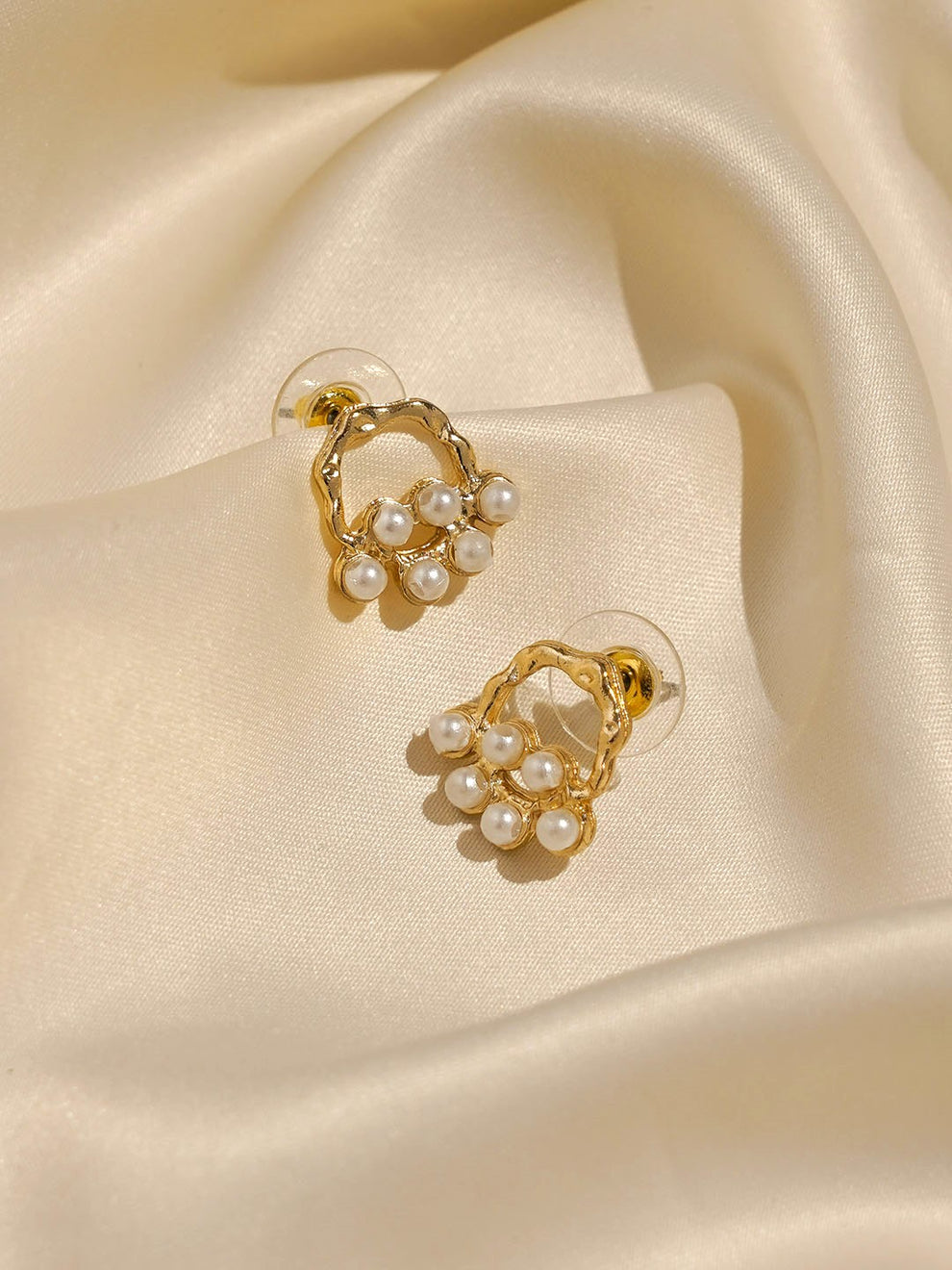 6 Dainty Jewel Hamper ( Pack of 6 Dainty Earrings)