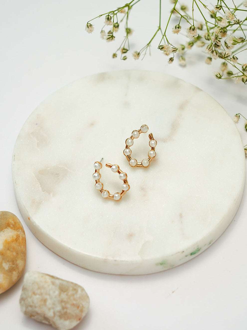 6 Dainty Jewel Hamper ( Pack of 6 Dainty Earrings)