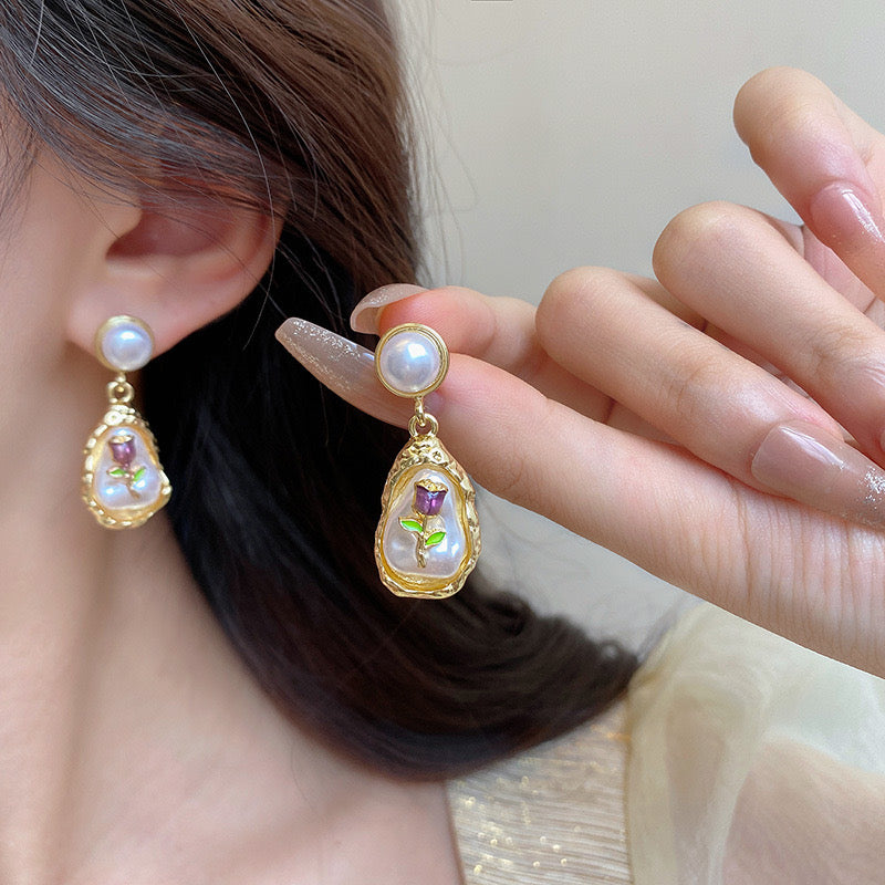 Vintage Opulence Pearl Earrings