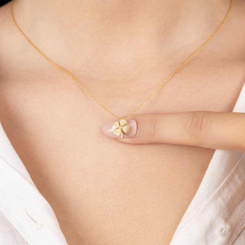 14k Gold 4 Leaf Clover Pendant Necklace, Gold Four Leaf Necklace, Lucky Clover Charm Necklace, Flower Pendant, Dainty Floral Necklace Gift