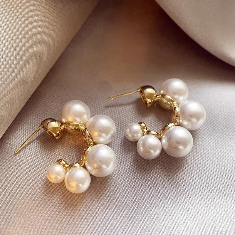 Me n my Pearls Earrings