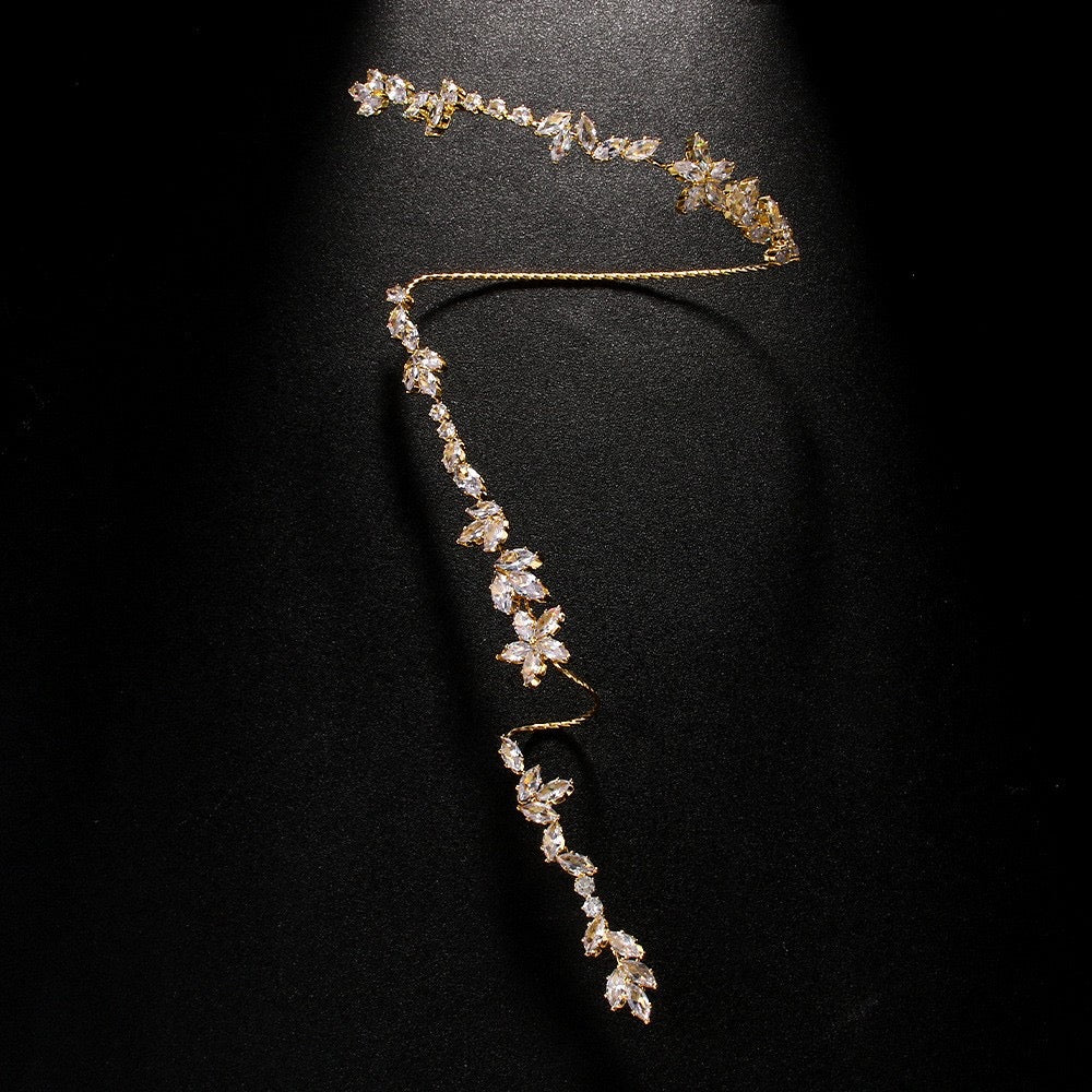 Aurora Mist Hand Jewelery (golden)