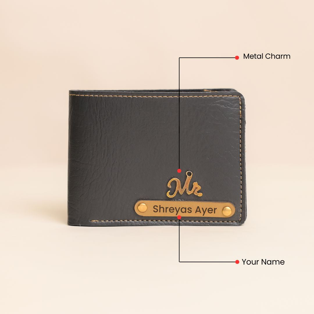 Personalized Men's Leather Wallet & Keychain with Name & Charm.