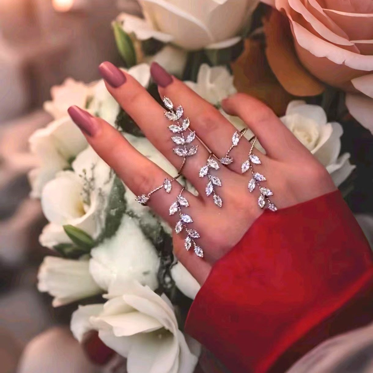 Sabrina Carpenter Core!Hand Jewellery